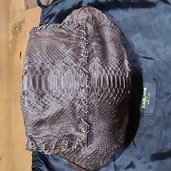 Zagliani python shoulder bag w/ magnetic flap and chain - Picture 4 of 13
